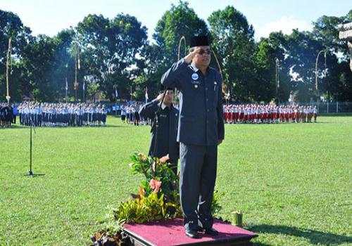 Harkitnas Bupati Made Gianyar Launching SMS Pengaduan Masyarakat.