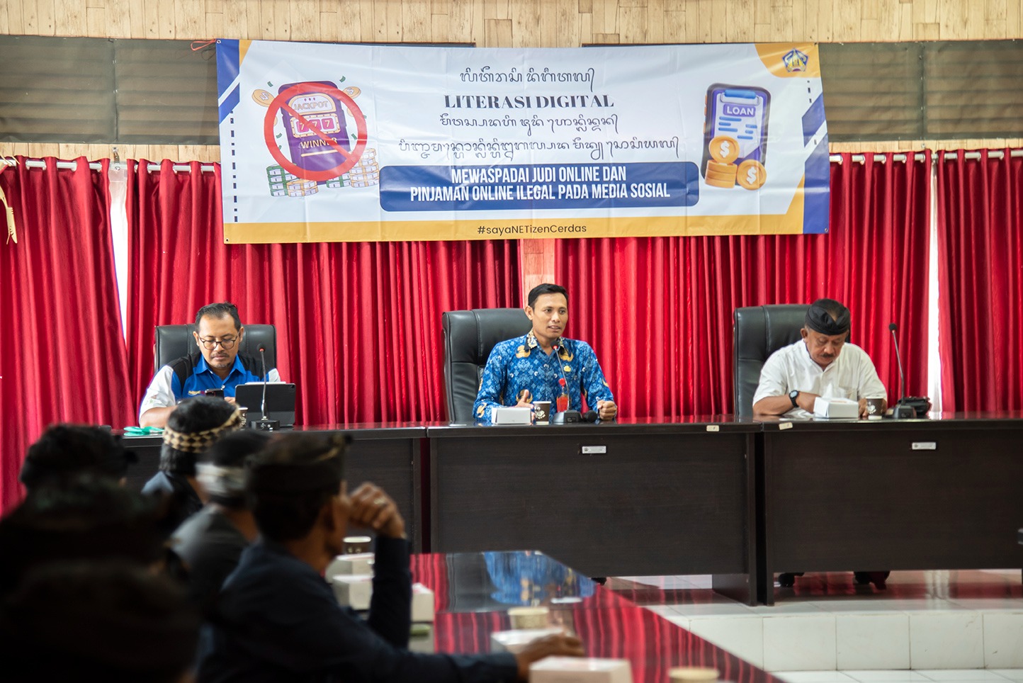 Plt Kadis Kominfosan Bangli Membuka Acara Literasi Digital : Waspada Terhadap Judi Online dan Pinjaman Online Ilegal di Media Sosial