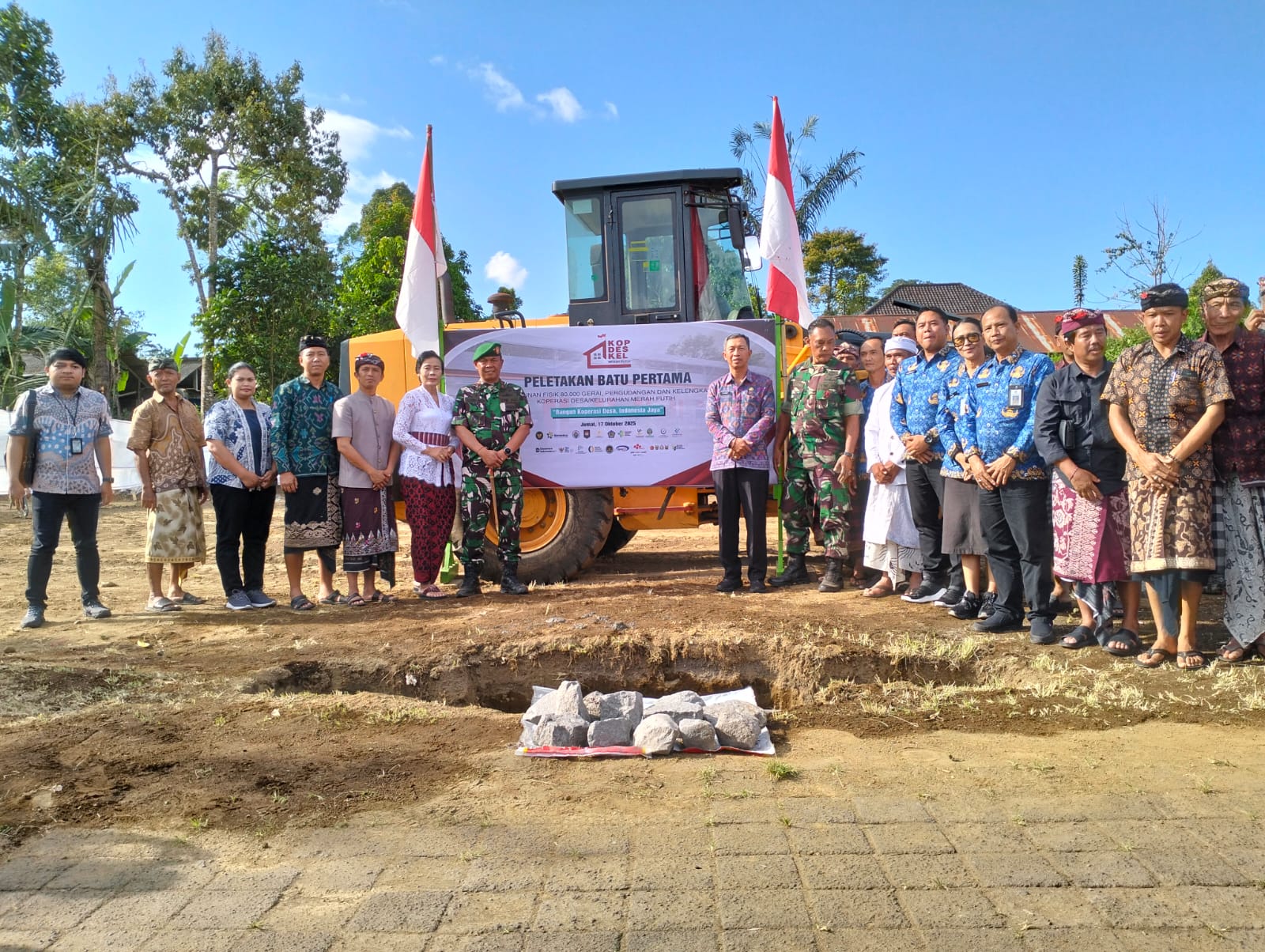GROUNDBREAKING NASIONAL KOPERASI MERAH PUTIH " Menguatkan Ekonomi Rakyat Berbasis Gotong Royong"