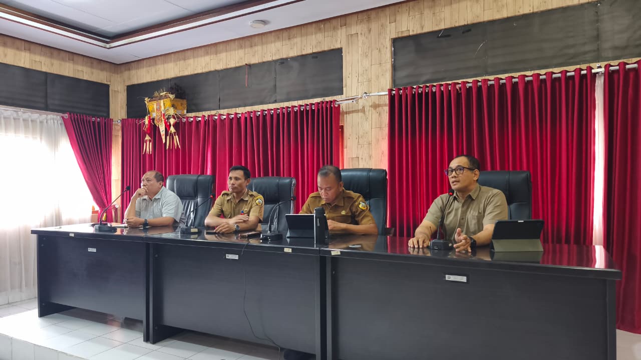Atasi Polusi Visual, Sekda Bangli Instruksikan Penertiban Kabel provider  Semrawut 